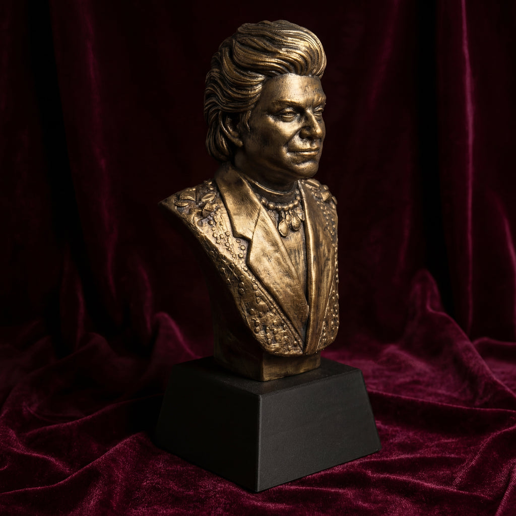 Zeki Müren Bust
